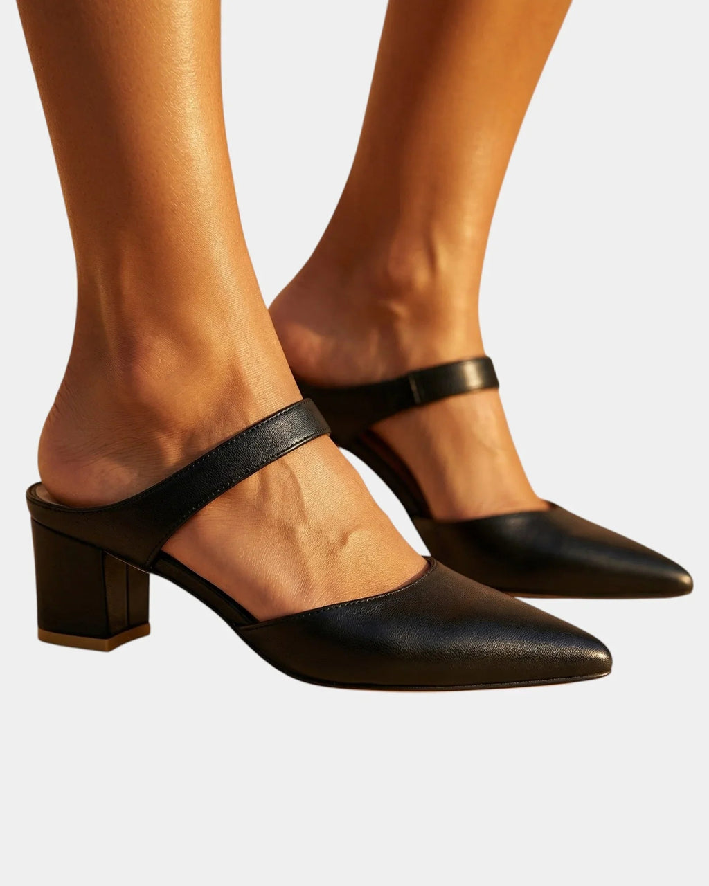Vénérance | Pumps mit Fersenriemen und Absatz