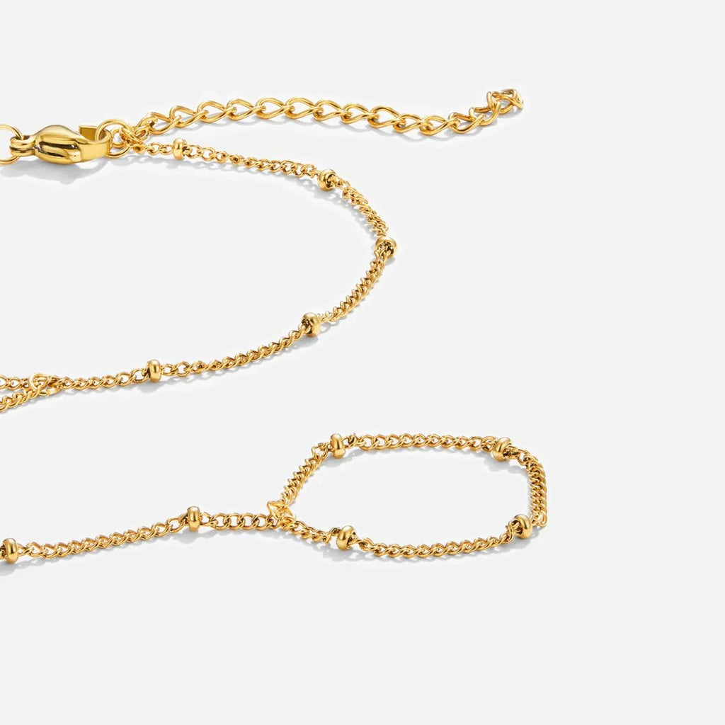 Bérénice | Chic Hand Chain Bracelet