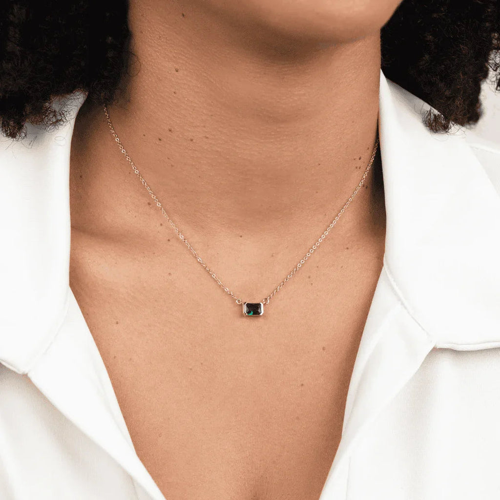 Fleur | Collier aus Grüner Smaragd mit Goldbeschichtung