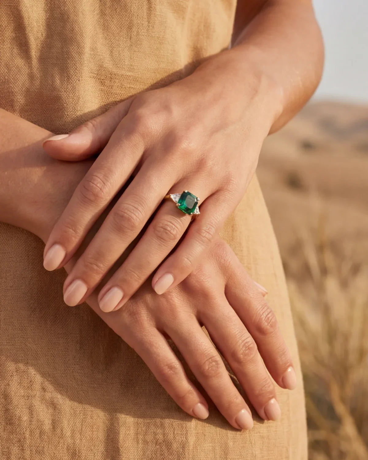 Berthe | Ring mit einem grünen Stein