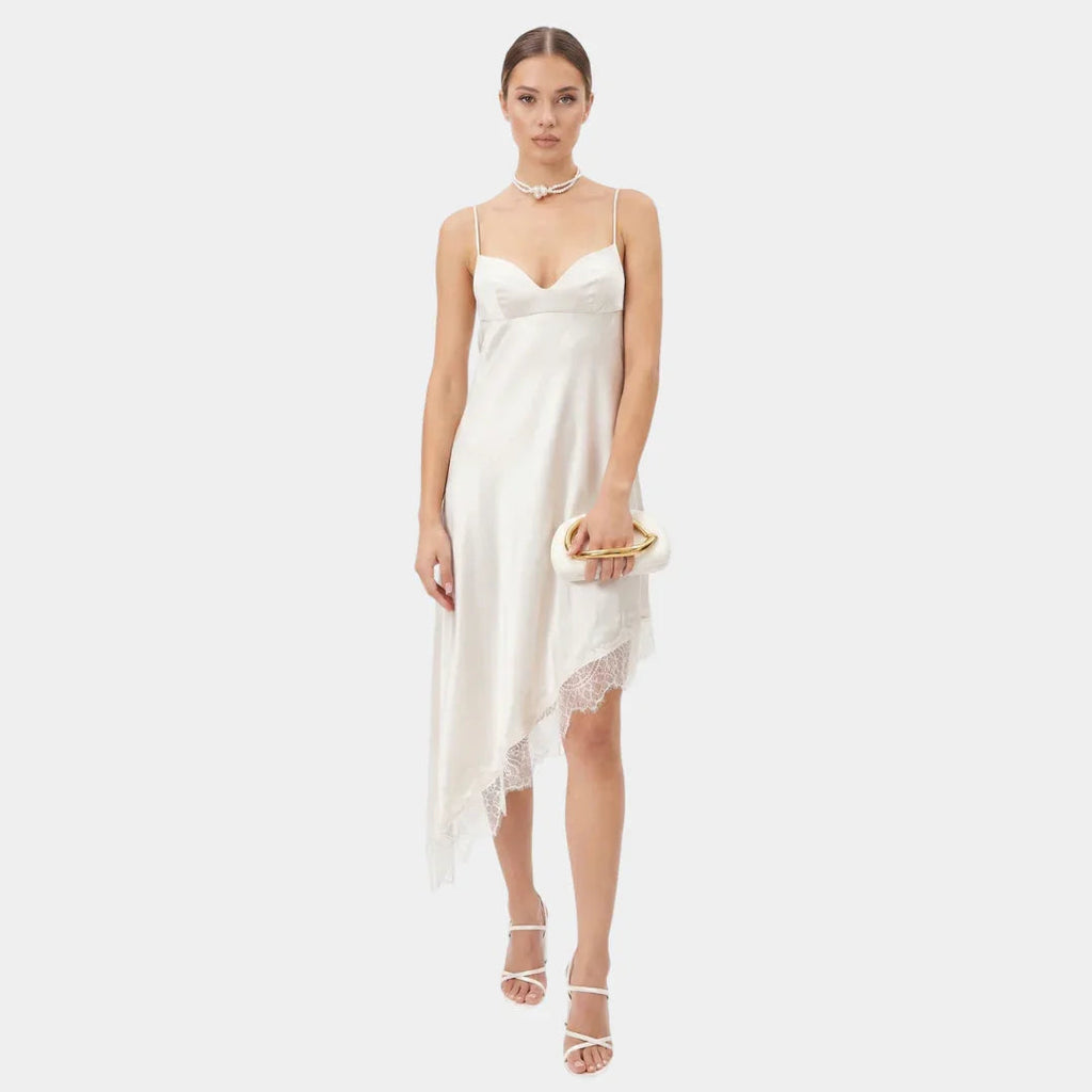 Camille | Romantische Eleganz mit modernem Touch