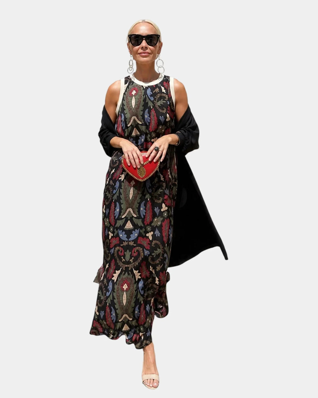Lynette | Ensemble mit Kleid und leichter Weste