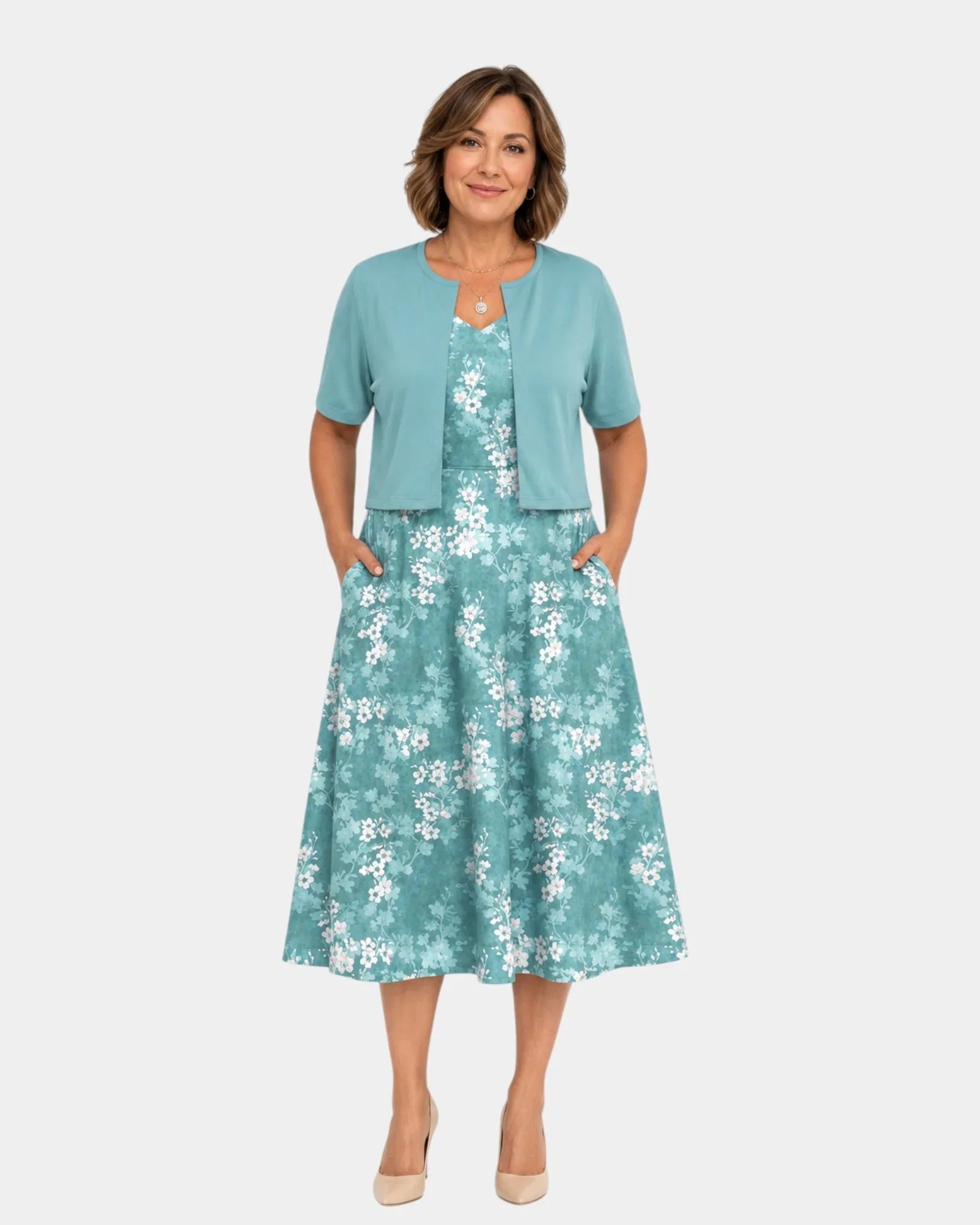 Guilaine | Ensemble mit blumenkleid und leichter Strickjacke