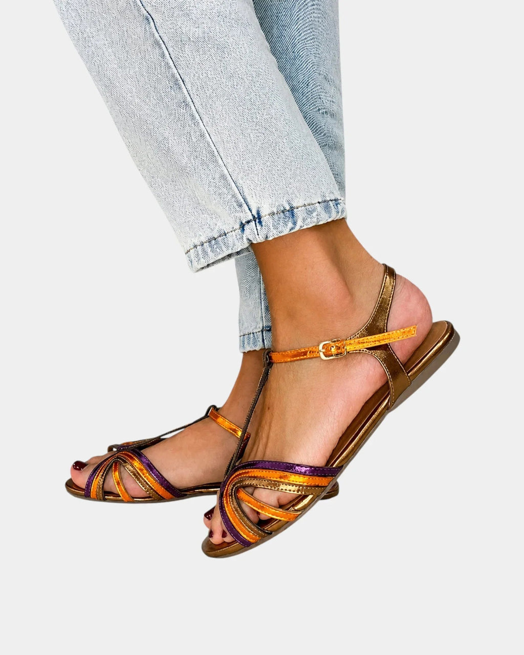 Haby | Goldene Sandalen mit Schnalle und mehrfarbigem Riemen