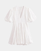 Anastasie | Mini-Kleid mit Volantärmeln und Stickereien
