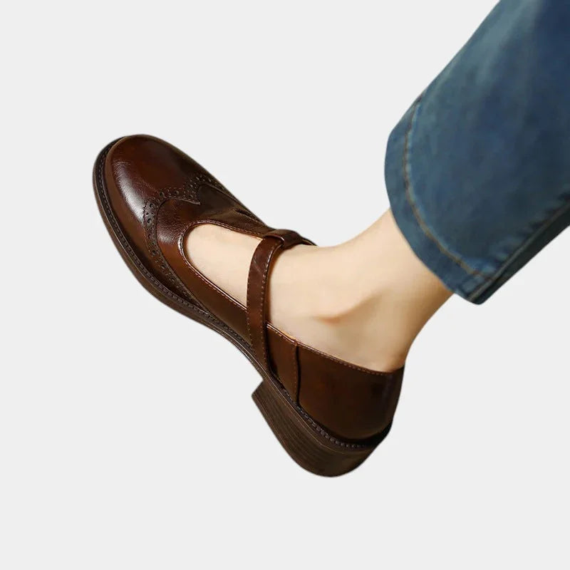 Emma | Klassische Damenschuhe mit Riemen