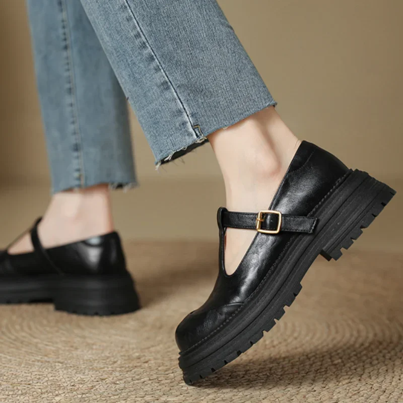 Fleur | T-Bar Schuhe mit Vintage-Charme