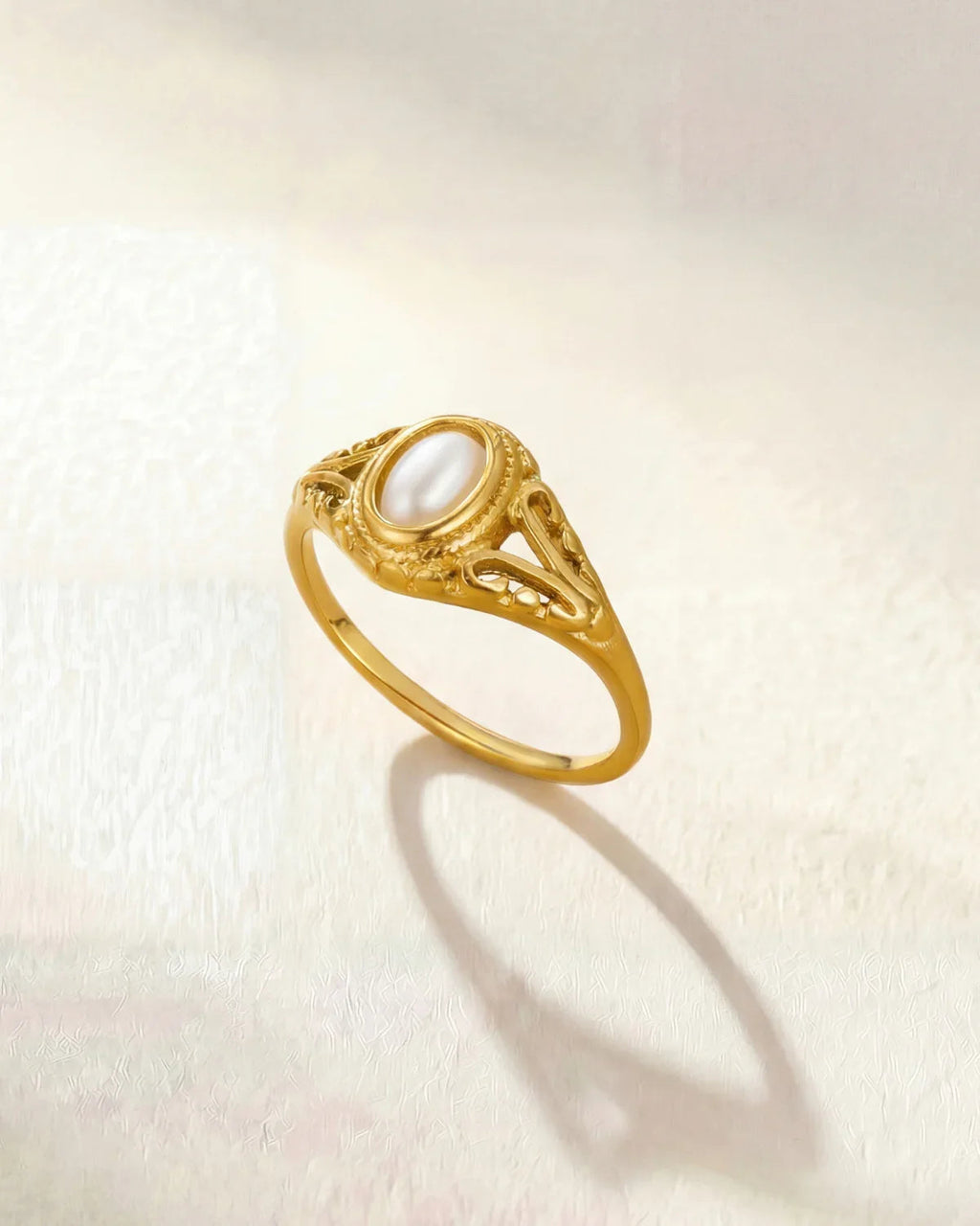 Hélène | Sophisticated Ring