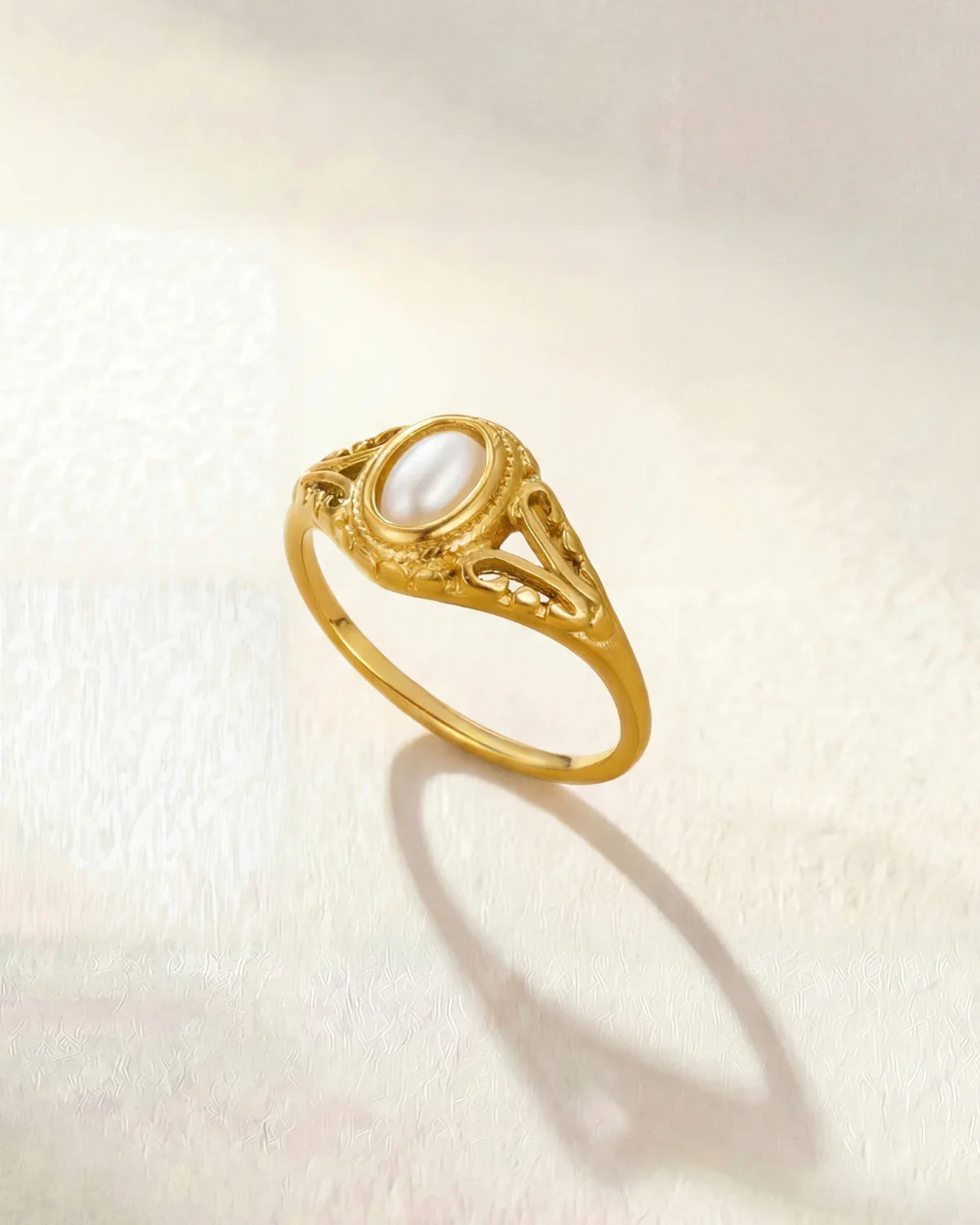 Hélène | Sophisticated Ring