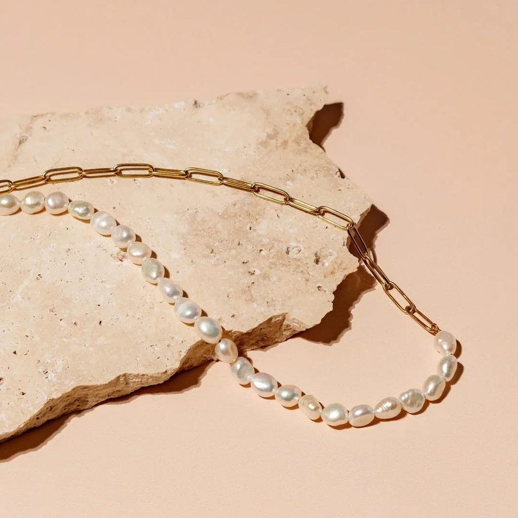 Coline | Halskette aus Gold und Perlen