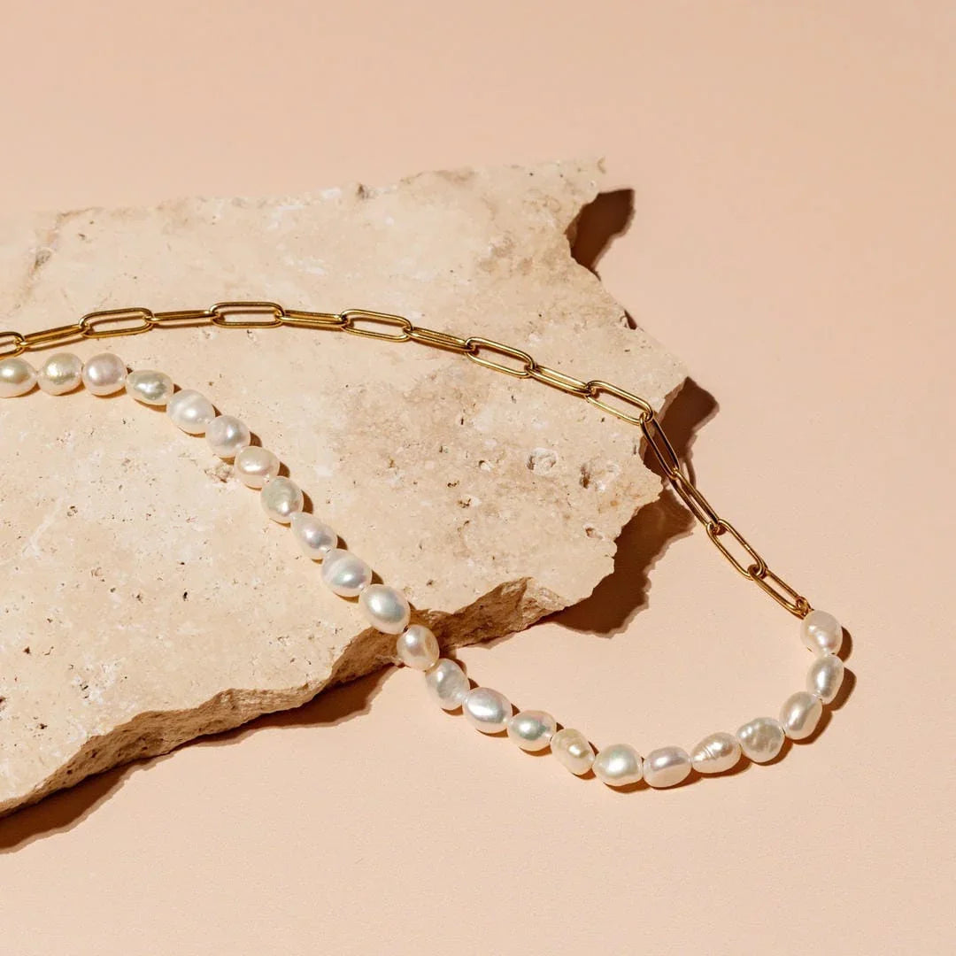 Coline | Halskette aus Gold und Perlen