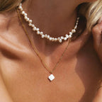 Isaline | Collier mit Anhänger Sommerfliesen